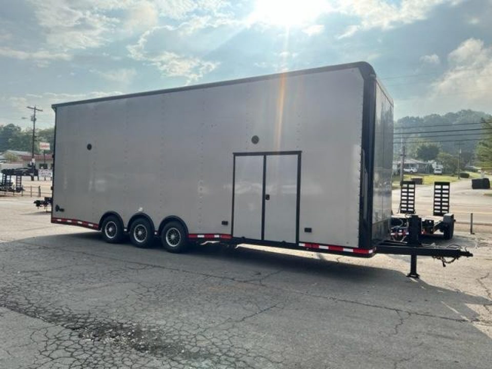 New Discovery 8.5x30 Stacker- Silver