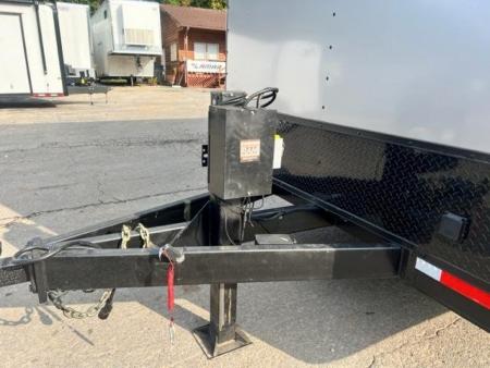 New Discovery 8.5x30 Stacker- Silver