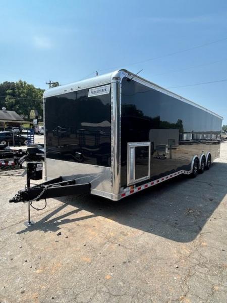 New Haulmark 8.5x34 18k Edge Black W/ Hyd Jack/AC