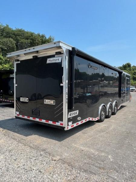 New Haulmark 8.5x34 18k Edge Black W/ Hyd Jack/AC