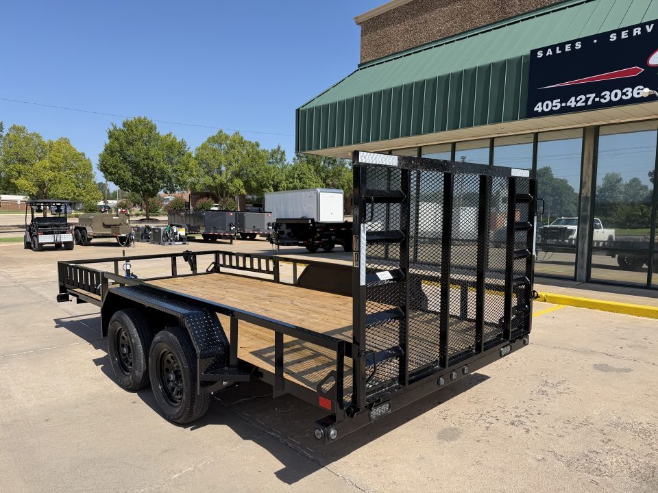 New #388956 2027 LOAD TRAIL UE 16 X 83 TANDEM AXLE UTILITY W/ RAMP GATE 7K
