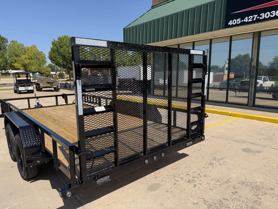 New #388956 2027 LOAD TRAIL UE 16 X 83 TANDEM AXLE UTILITY W/ RAMP GATE 7K