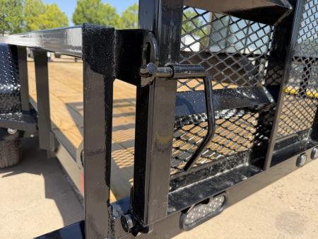 New #388956 2027 LOAD TRAIL UE 16 X 83 TANDEM AXLE UTILITY W/ RAMP GATE 7K