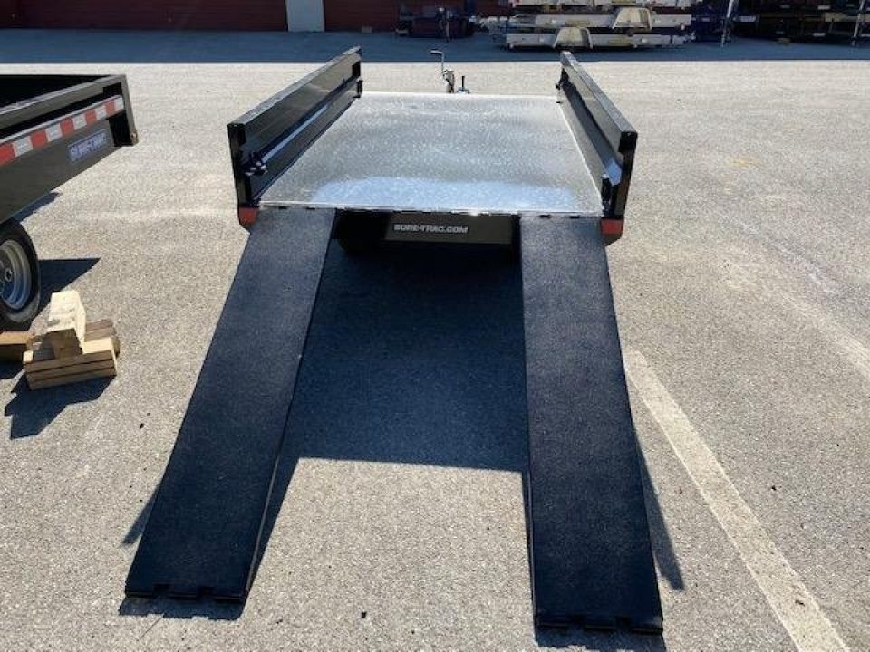 New 4.5 x 8 Sure-Trac Single Ram Utility Dump Trailer 3k