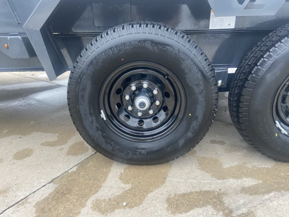 New Lamar Dump Trailer 83"X16'