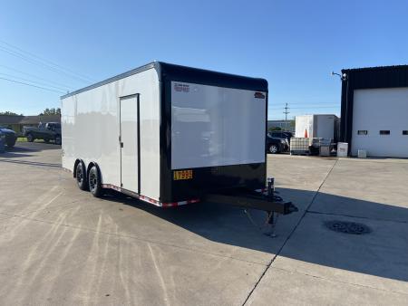 New United UXT-8.5X22Enclosed Trailer
