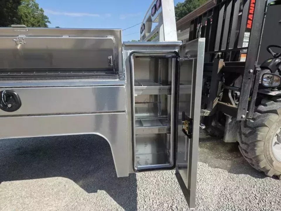 New Martin Truck Bodies Aluminum Gooseneck Service Body SRW 6.5' GMC / Chevy / Ford SMOOTH APPEARANCE