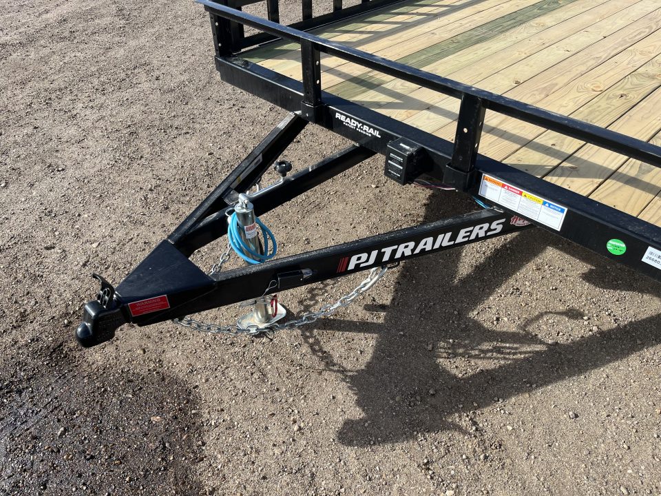 New 2027 PJ 83"x16' Tandem Axle Utility Trailer - UL