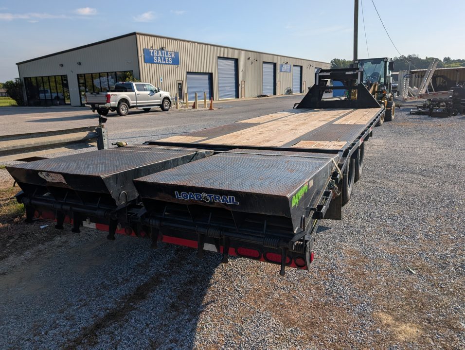 Used 2021 Load Trail Low Profile 28'Gooseneck Deckover Trailer