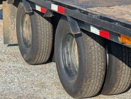 Used 2021 Load Trail Low Profile 28'Gooseneck Deckover Trailer