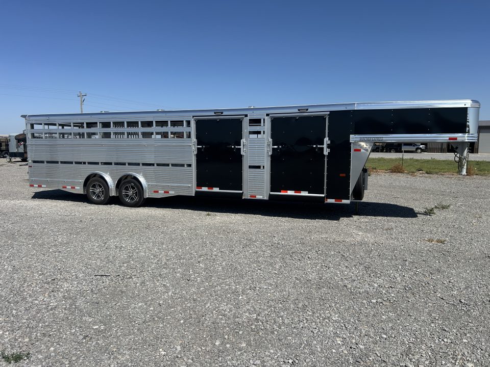 New 2027 Sundowner Rancher Express 2726