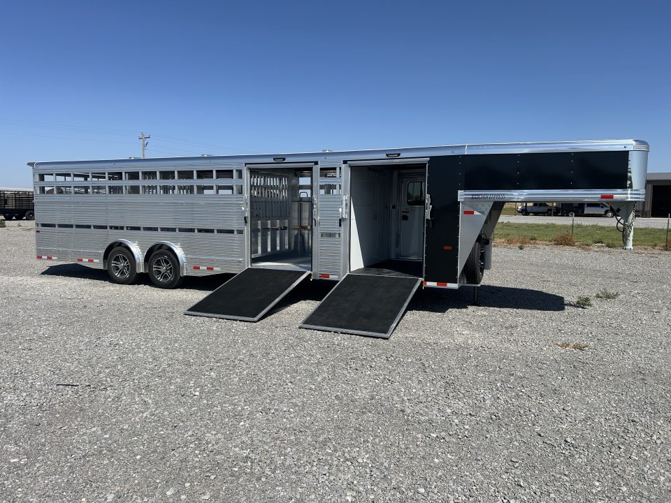 New 2027 Sundowner Rancher Express 2726