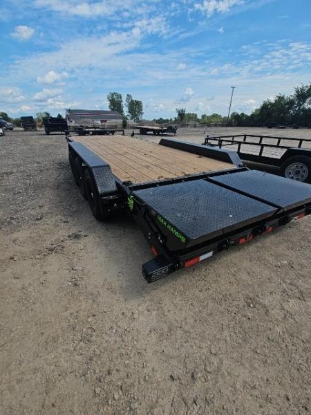 New 2027 Load Trail 22' Equipment Trailer Axle W/Max Ramps