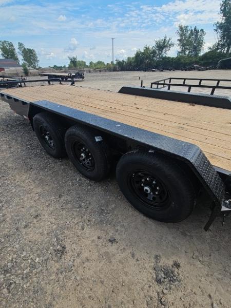 New 2027 Load Trail 22' Equipment Trailer Axle W/Max Ramps