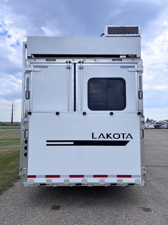 New 2027 Lakota Infinity 3H 16' LQ Horse Trailer