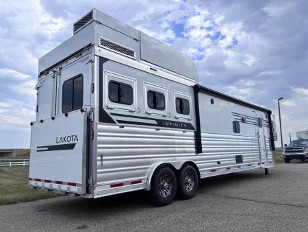 New 2027 Lakota Infinity 3H 16' LQ Horse Trailer