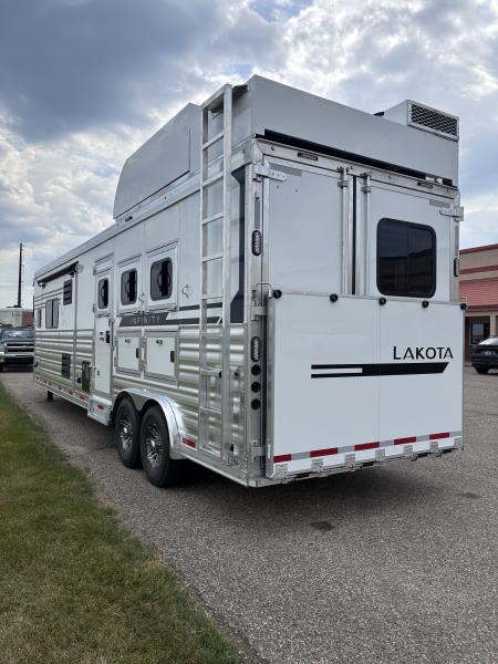 New 2027 Lakota Infinity 3H 16' LQ Horse Trailer