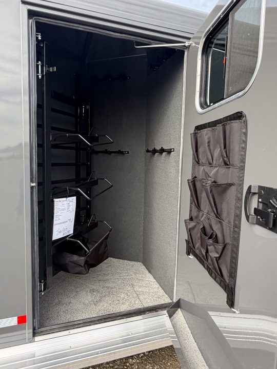 New 2026 Trails West 17' SANTA FE Living Quarter Stock / Stock Combo Trailer