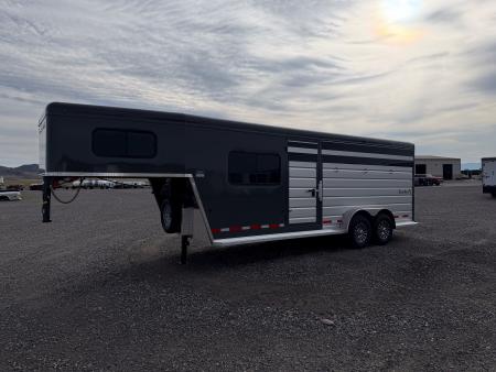New 2026 Trails West 17' SANTA FE Living Quarter Stock / Stock Combo Trailer