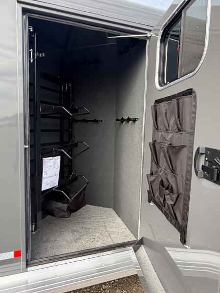 New 2026 Trails West 17' SANTA FE Living Quarter Stock / Stock Combo Trailer