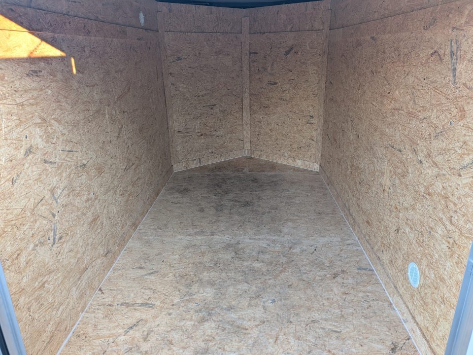 2027 Covered Wagon photo 5