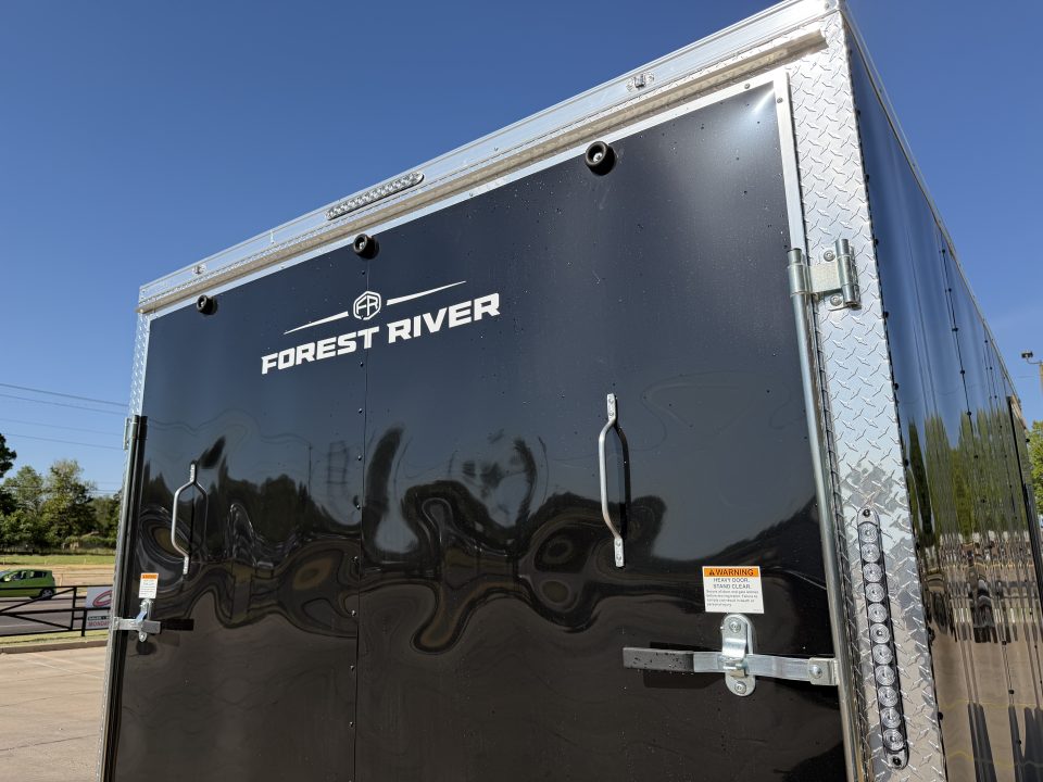 New #056403 2027 FOREST RIVER TA3 8.5 X 16 TANDEM AXLE 10K ENCLOSED W/ REAR RAMP DOOR