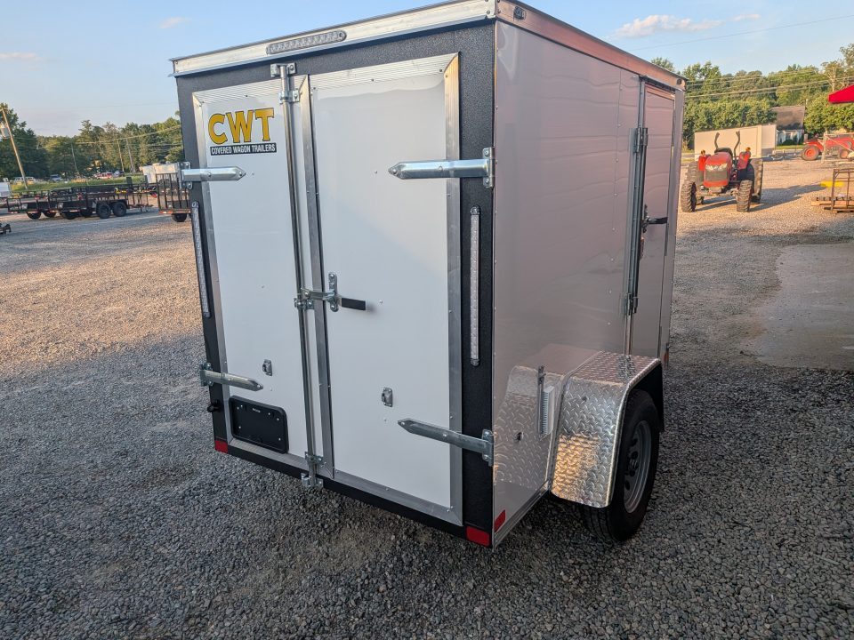 2027 Covered Wagon photo 3