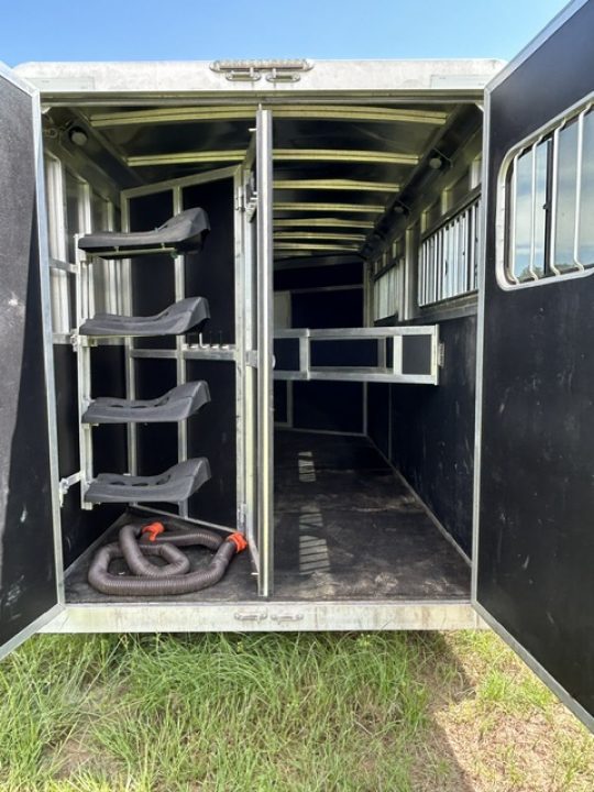 Used 2022 Shadow 2022 Shadow Pro Series 4H 9' LQ with Slide Horse Trailer Horse Trailer