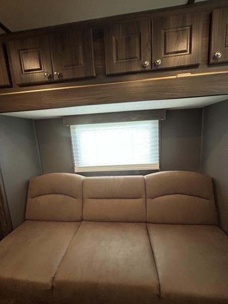 Used 2022 Shadow 2022 Shadow Pro Series 4H 9' LQ with Slide Horse Trailer Horse Trailer