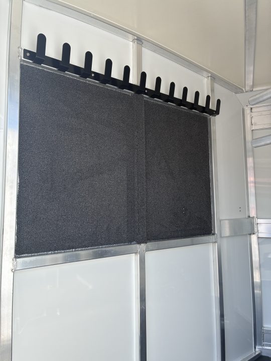 New 2027 Cimarron Trailers 3H BP Horse Trailer