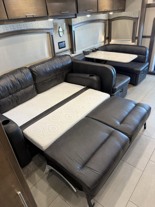 Used 2023 Renegade 45' Tandem Axle Motorcoach