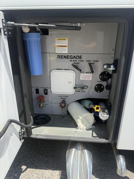 Used 2023 Renegade 45' Tandem Axle Motorcoach