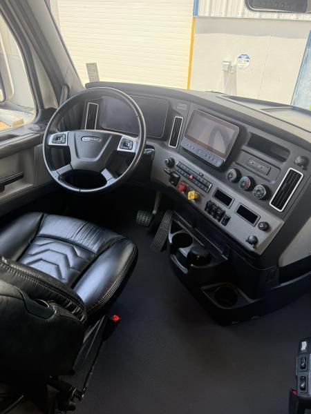 Used 2023 Renegade 45' Tandem Axle Motorcoach