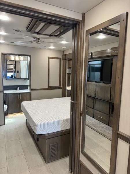 Used 2023 Renegade 45' Tandem Axle Motorcoach