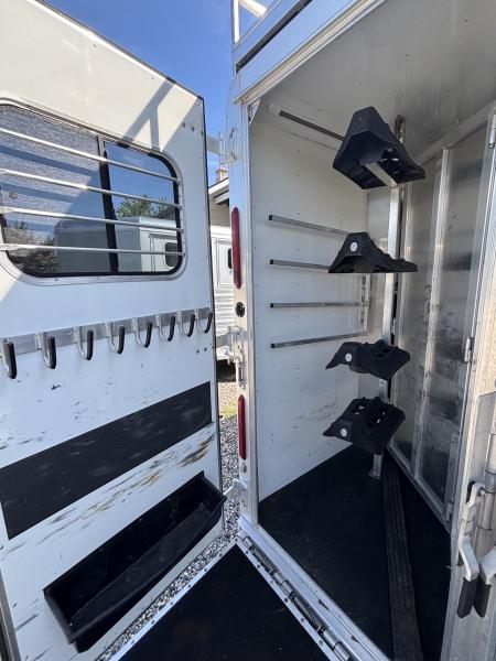 Consignment 2014 Adam 4 Horse Aluminum Excursion 8' LQ Horse Trailer
