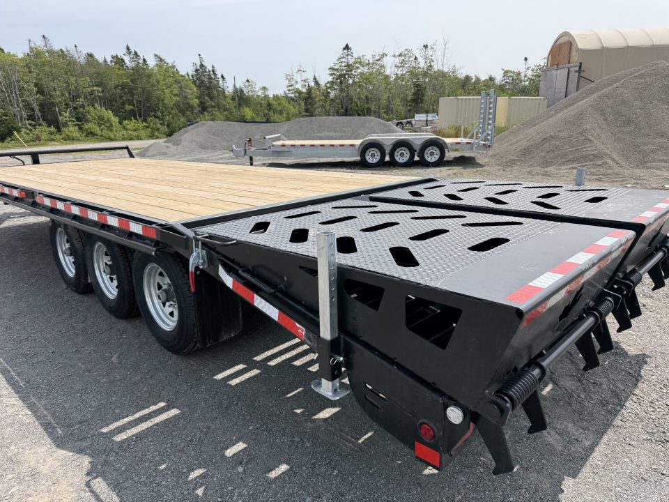 New 2027 Canada Trailers 25 + 5 HD 21,000 LB Equipment Trailer