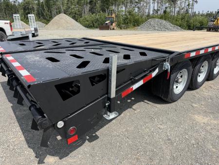 New 2027 Canada Trailers 25 + 5 HD 21,000 LB Equipment Trailer