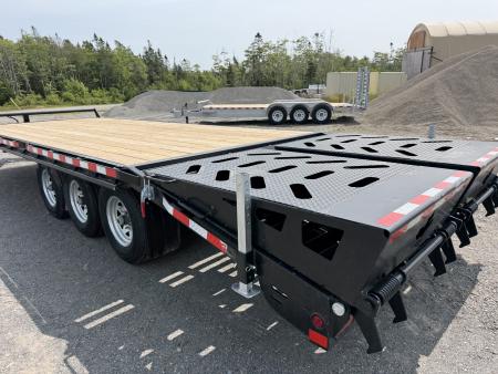 New 2027 Canada Trailers 25 + 5 HD 21,000 LB Equipment Trailer