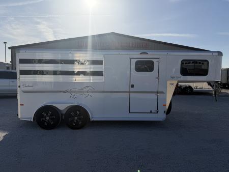 New 2025 Sundowner 3 Horse Gooseneck Horse Trailer