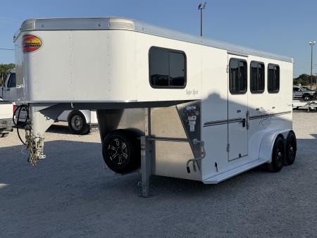 New 2025 Sundowner 3 Horse Gooseneck Horse Trailer