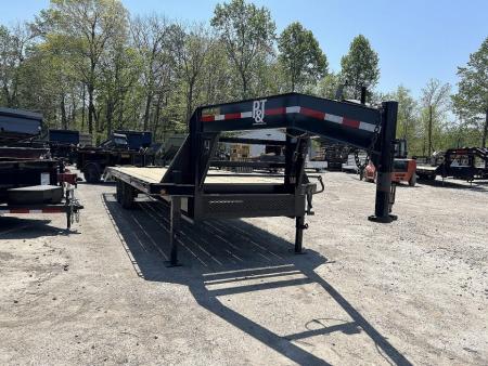 New 2025 P & T Trailers 20+5 GN 14K Equipment Trailer