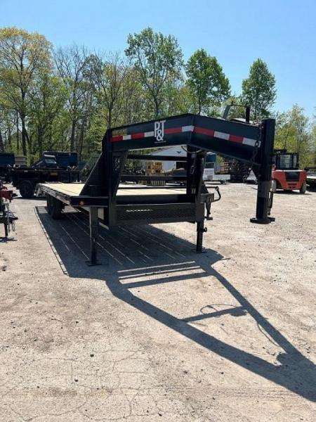 New 2025 P & T Trailers 20+5 GN 14K Equipment Trailer