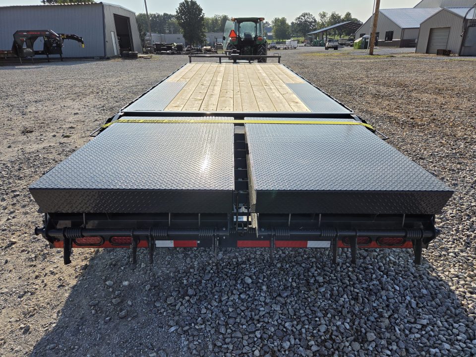New 2027 Lamar 102X24 TANDEM 14K DECKOVER W/5' MAX RAMPS