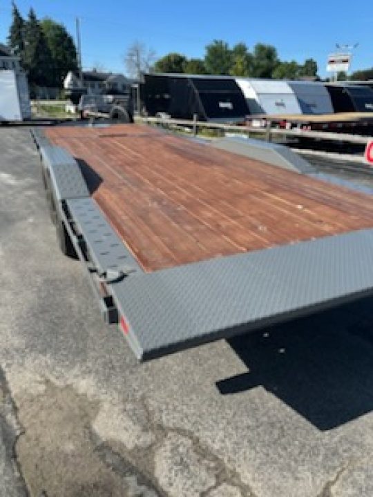 Used 2026 Diamond C Trailers HXD210 24X102