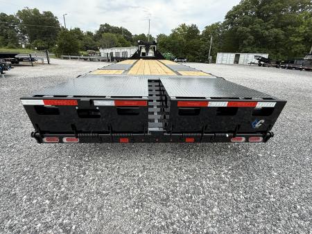 New 2027 Diamond C FMAX 212 32’ Flatbed Trailer, MAX RAMPS, 2 SPD JACKS, ALUMINUM OUTER WHEELS, ABS BRAKES, 25.9K GVWR