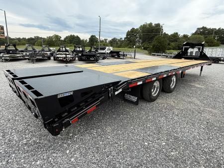 New 2027 Diamond C FMAX 212 32’ Flatbed Trailer, MAX RAMPS, 2 SPD JACKS, ALUMINUM OUTER WHEELS, ABS BRAKES, 25.9K GVWR