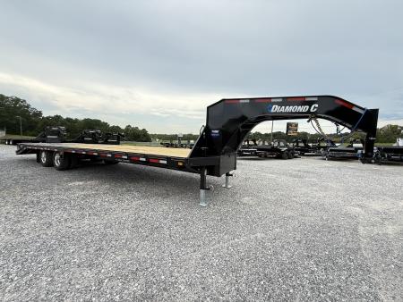 New 2027 Diamond C FMAX 212 32’ Flatbed Trailer, MAX RAMPS, 2 SPD JACKS, ALUMINUM OUTER WHEELS, ABS BRAKES, 25.9K GVWR
