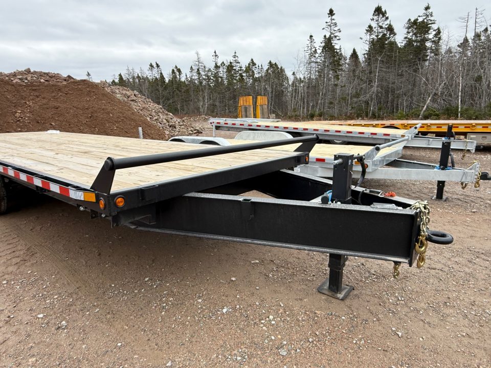 New 2027 Canada Trailers 8 1/2 x 28' Deckover Equipment Trailer