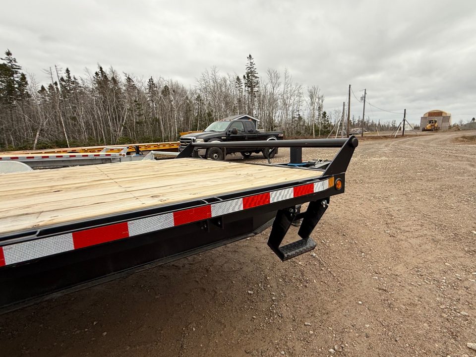 New 2027 Canada Trailers 8 1/2 x 28' Deckover Equipment Trailer