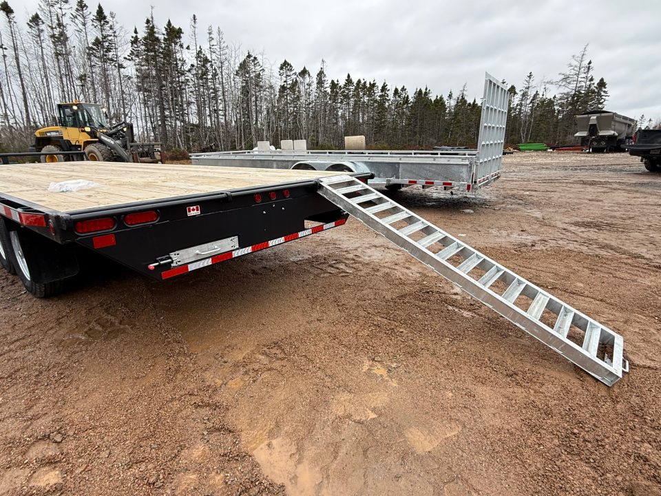 New 2027 Canada Trailers 8 1/2 x 28' Deckover Equipment Trailer